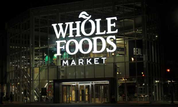Whole Foods Market, Amazon One, contactless payment, palm reading technology