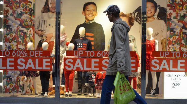 Retail Report’s Discretionary Spending Pullback Signals Holiday Headwinds
