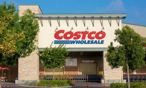 Costco Still Betting on Low-Priced Food Despite Softening Sales