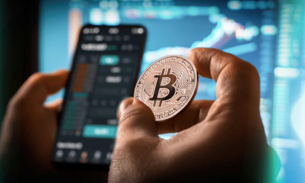 FTX Collapse Has Fans Rethinking Investing in Cryptocurrency