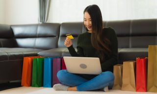 Chinese Consumers Prefer Local Payment Methods When Shopping Online