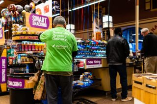 More Men Than Women Shop Online for Groceries