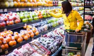 Food Keeps Consumers Loyal to Retailers Amid Spending Cutbacks