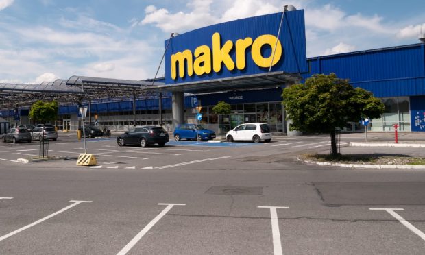 Bankruptcies, Buyouts Point to Belgian Retail Sector Pitfalls