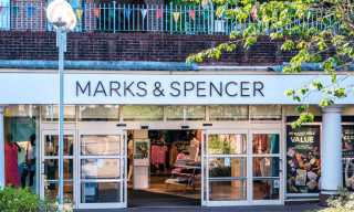 In-Store Experience and Travel Help UK Retailers Defy Closures Trend