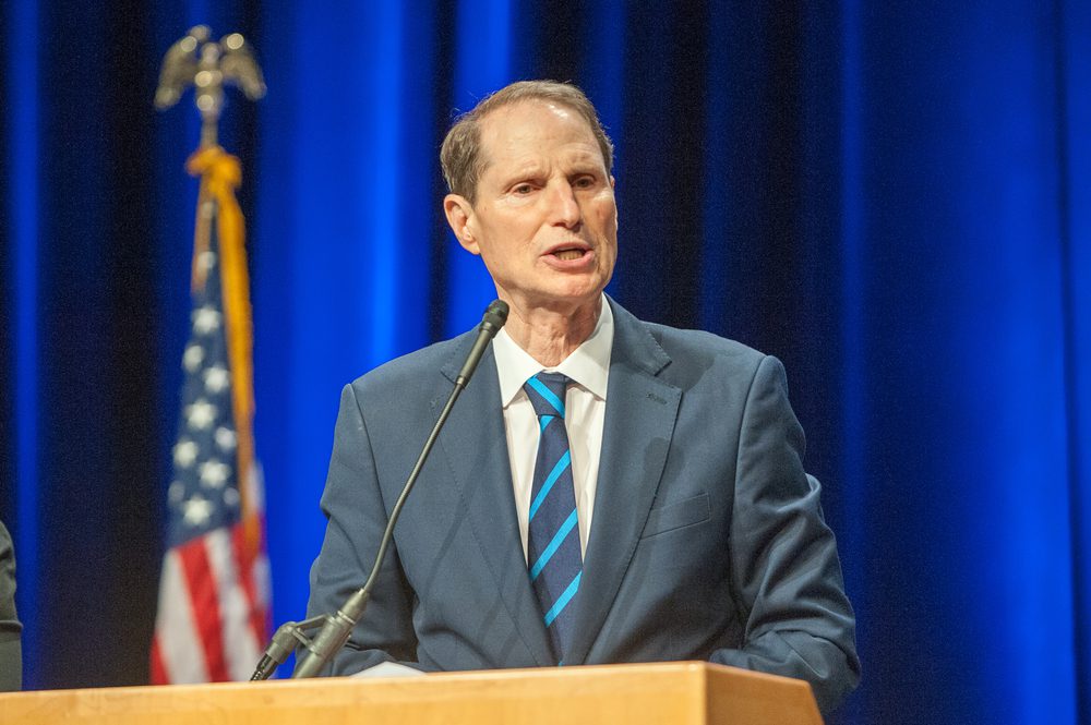 Sen. Ron Wyden and Jim Etzel continue efforts to bring the WNBA back to  Portland 
