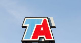TravelCenters Teams With Electrify America to Entice EV Drivers