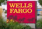 Wells Fargo Sees Credit Card Spending Up 15% for Q4