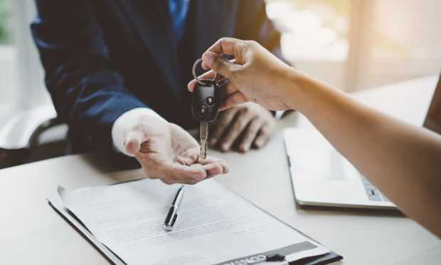 Wall Street and Banks Concerned About Car Buyers’ Growing Debt