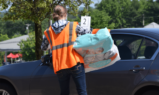 59% of Gen Z ‘Zillennials’ Opt for Curbside Pickup