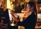 1 in 3 Hospitality Workers Willing to Pay for Instant Tips 