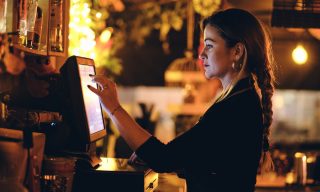 1 in 3 Hospitality Workers Willing to Pay for Instant Tips 
