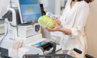 Offering Choice Boosts Grocery Shoppers’ Comfort With Cashierless Checkout