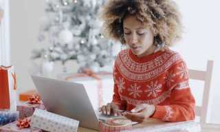 Holiday Shopping Numbers Fall Short of NRF Forecast