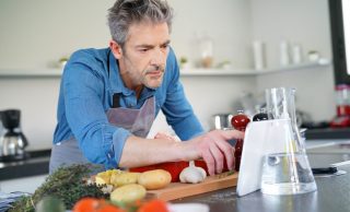 D2C Food Brands Target Male Consumers With Prepared Meals
