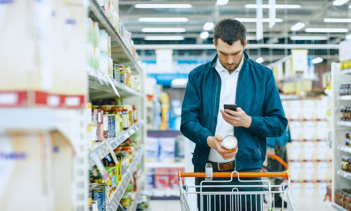 More Consumers Using Smartphones to Create Their Own Personalized Retail Experience