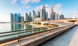 Singapore Businesses Embrace Digital Wallets, Consumers Still Catching Up