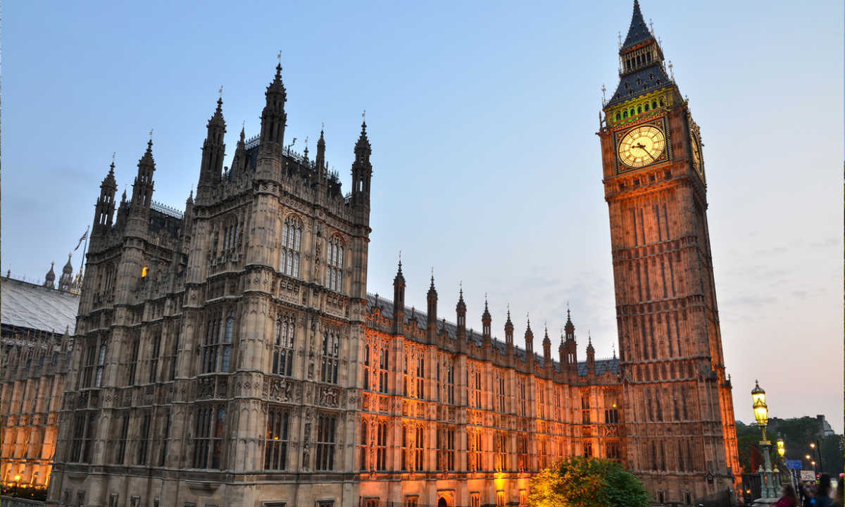 Debate Over UK Fraud Refund Rules Heats Up
