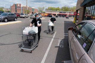 Curbside Grocery Grows as Supermarkets Look to Replicate Gas Station-style Convenience
