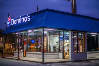 Domino’s Sees Diners Skip Delivery Amid Inflationary Pressures