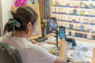 From Google to Meta to Fanatics and More, Livestream Shopping is Jumping
