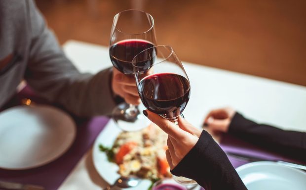 Dating Apps May Extend Restaurant Valentine’s Bump