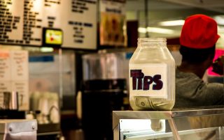 Instant Digital Tip Access Offers Hospitality Industry Retention Solution