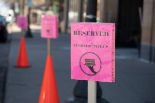 Curbside Pickup Pops 66% in US as Delivery’s Lead Erodes