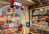 Lego Builds Sales as Fans Seek More Complicated Sets