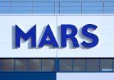 Mars CEO Aims to Double Sales by Investing in Pets