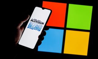 Microsoft Preps Games Store to Take on Apple and Google
