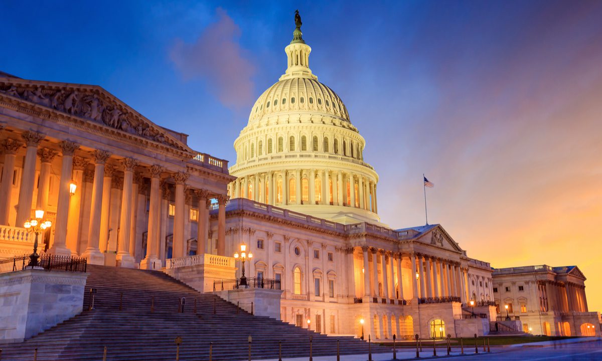 US Senators Admit Tech Oversight Failures, Pledge Stronger Approach With AI 