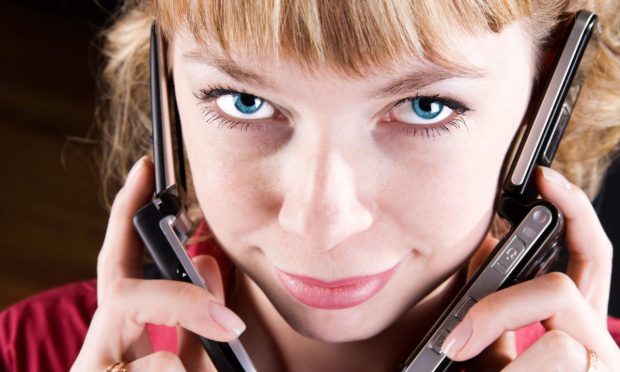 Gen Z Gives Up Smartphones for Dumb Ones