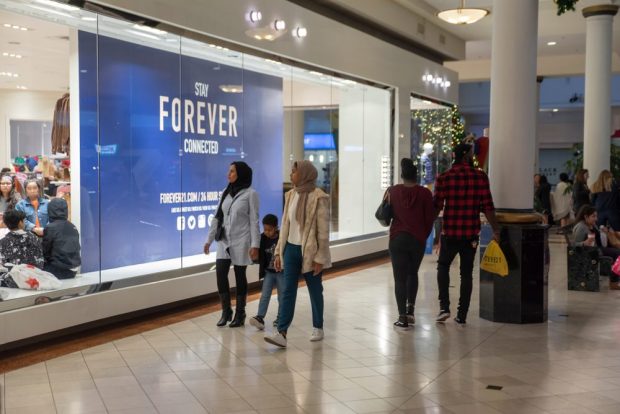 Discretionary Spending Pullback May Paint Clearer US Economic Picture