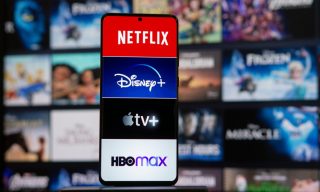 The Decline of Traditional TV: Streaming Takes Over