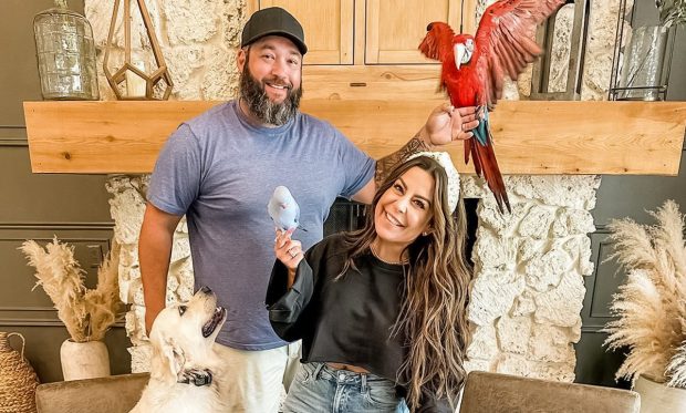 Fashion Retailer Drop the Walls and Others Livestream Their Way to Profits