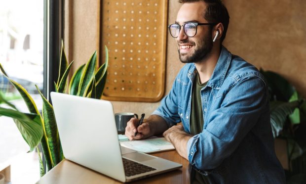 Innovative Eyewear Debuts ChatGPT-Enabled Glasses