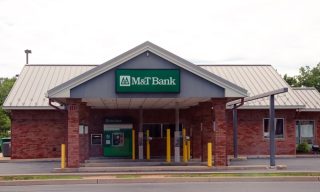 Small Banks Hike Interest Rates as Depositors Flee