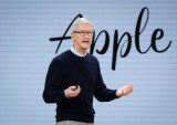Apple CEO Urges Caution As AI Stays in Spotlight