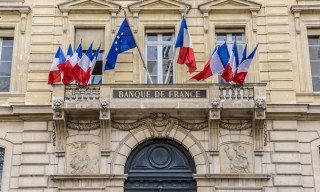 Bank of France Head: Tough Regulations Make EU Lenders ‘Robust’
