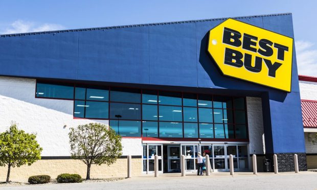 Best Buy Reports Consumer Caution as Comparable Sales Drop 10%