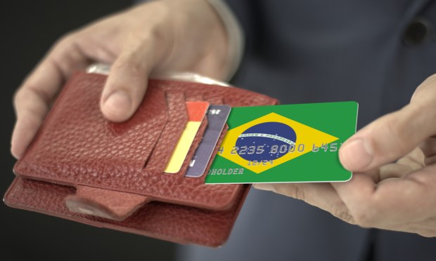 40% of Brazilians at Risk for Debt Defaults