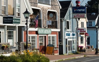 Cash-Strapped Main Street Merchants See Credit Options Shrinking