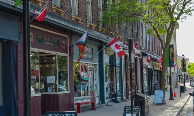 Vault Launches Online Financial Platform for Small Businesses in Canada