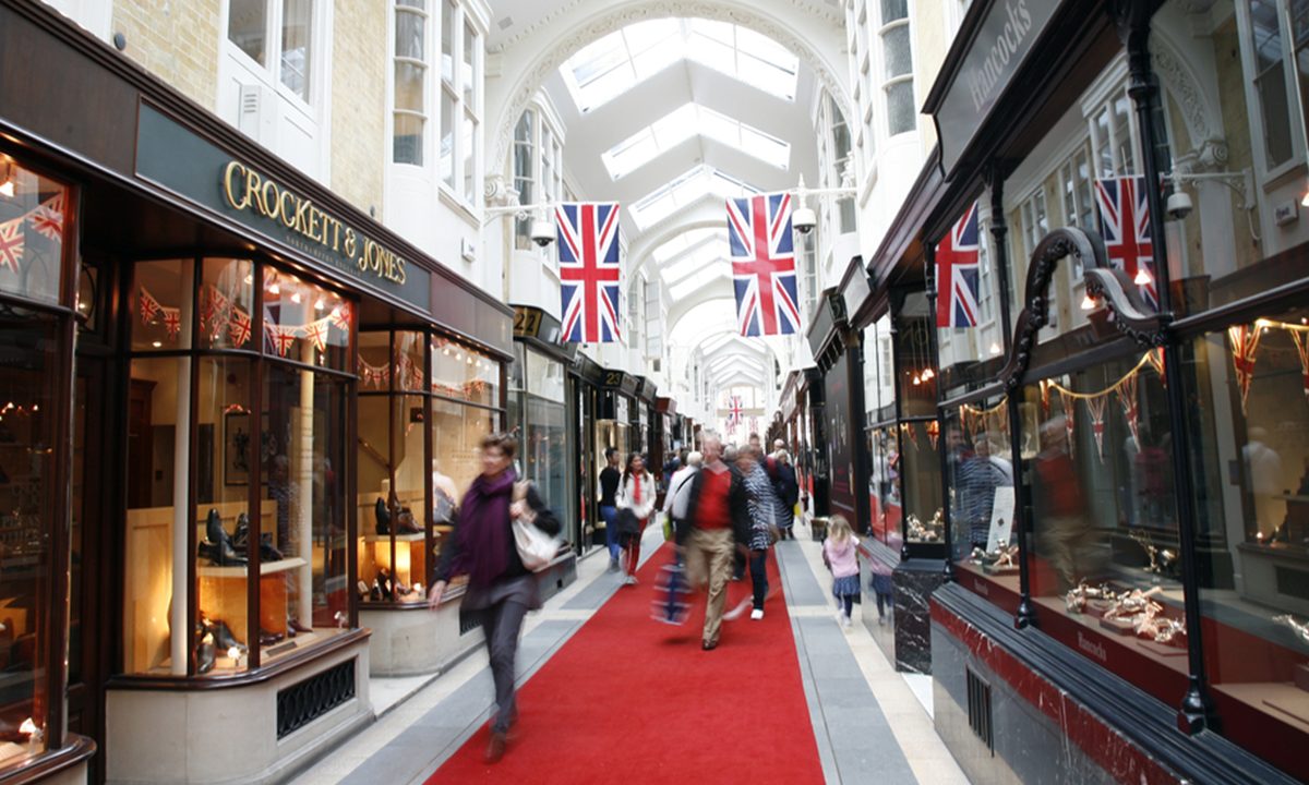 UK Contactless Card Use Up 94% YoY