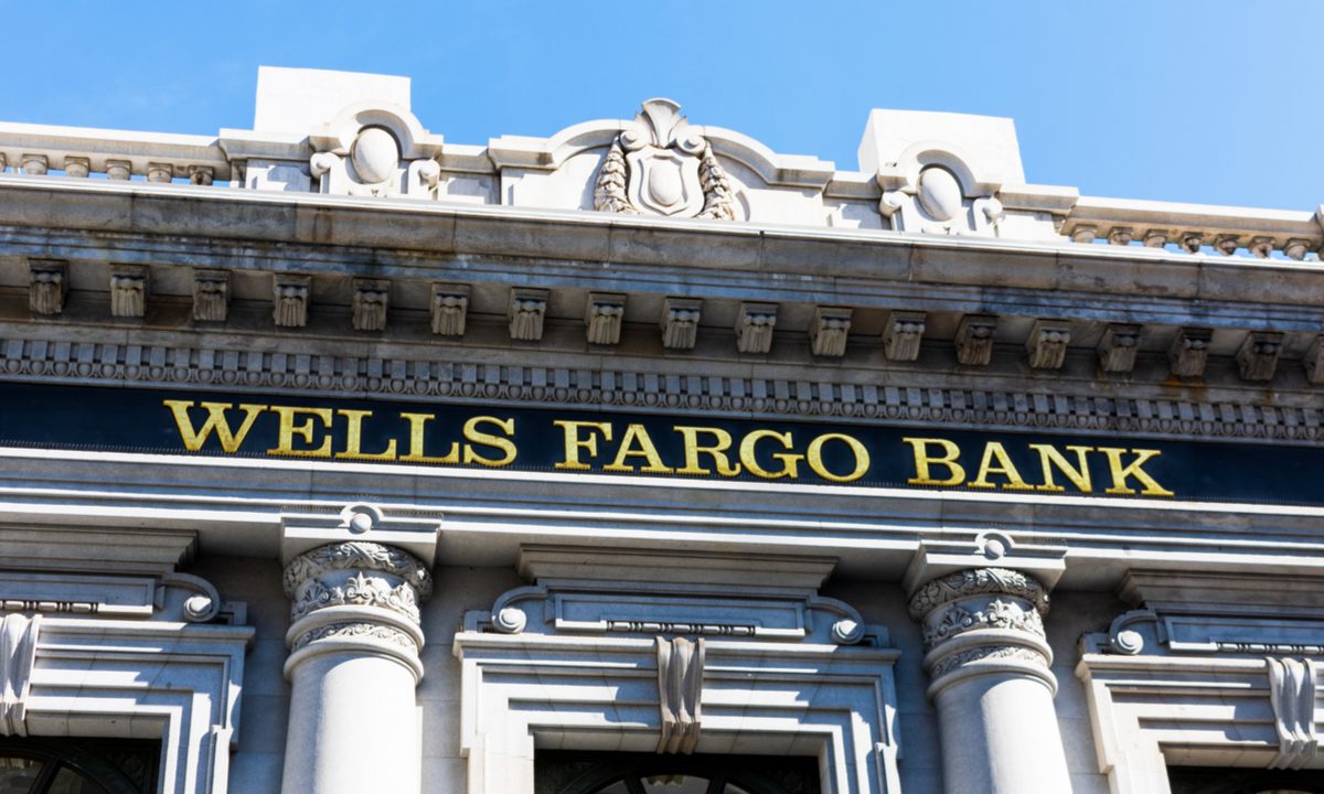 Jump in Bad Loans Threatens Big Banks’ Earnings