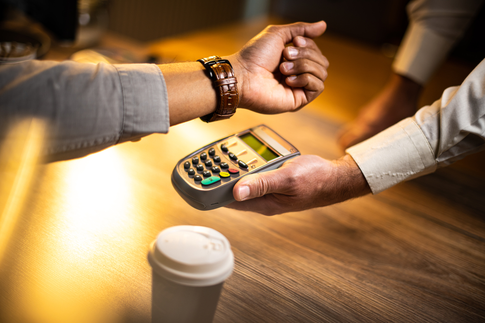 Wearables, Mobile Wallets Are Dream Combination for French Merchants