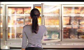 Frozen Food Drives Sales at Discount Stores as Consumers Seek Easy Meals