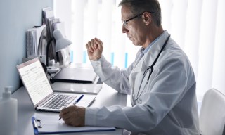 Health Giants Go After ‘Giant Pot’ of Medicare Money