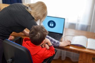 UK Cuts Tech Firms Slack on Online Content Fraud